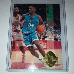 Classic George Lynch North Carolina NBA Rookie Basketball Card NM+